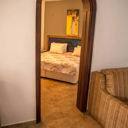 Hanzara Hotel 3*